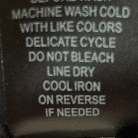 Torrid SZ16 Black Ditsy Floral Challis Hi Low Maxi Skirt Feminine Romantic Fairy - Picture 9 of 9